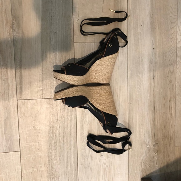 Michael Kors - black lace up wedges - size 8 - Picture 3 of 8